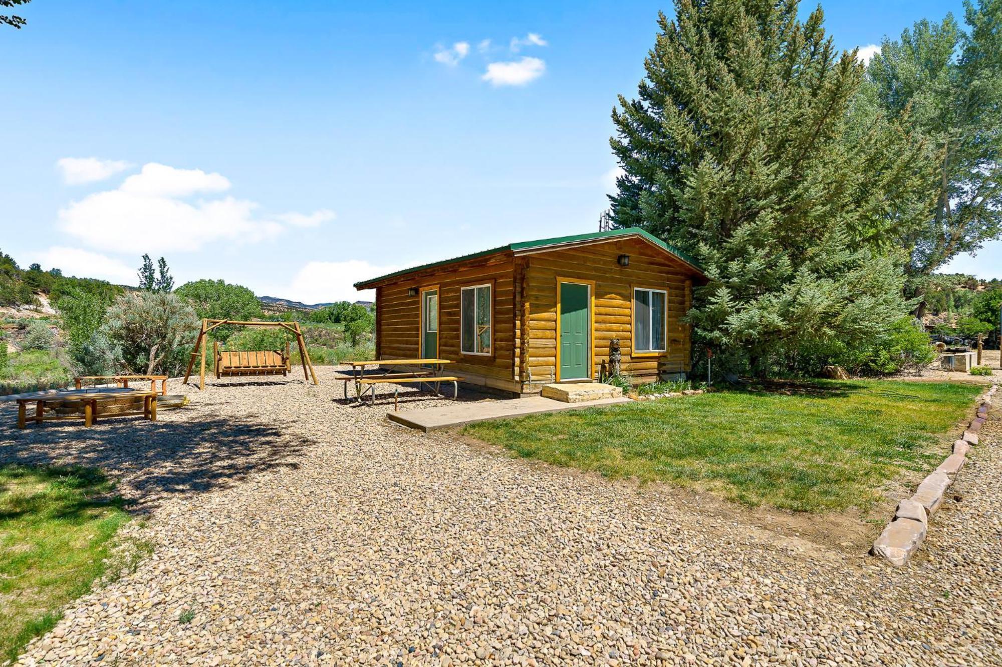 The Park Cabin At Mount Carmel Motel And Rv Park Dış mekan fotoğraf